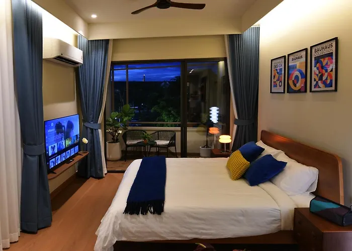 Gasthof Pillow & Paper Bangkok